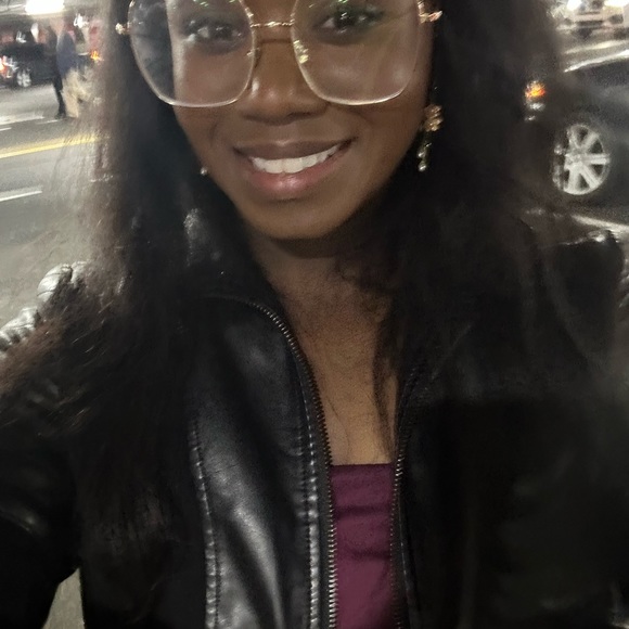 Meet your Posher, Giorgia - Picture 3 of 4